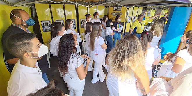 Imagem da Galeria da Notícia: ALUNOS DA FEF PARTICIPAM DO PROGRAMA SAÚDE NA ESTRADA