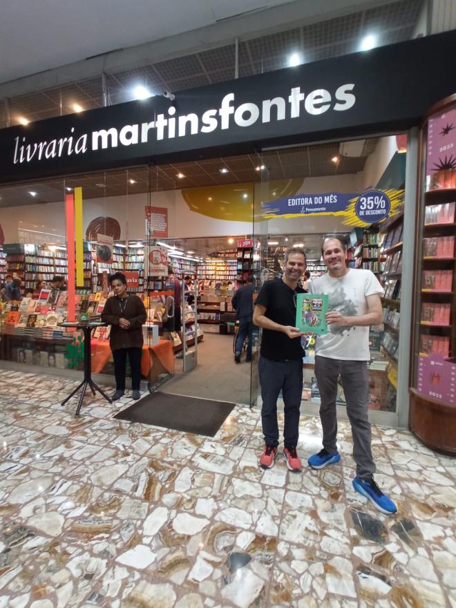 Imagem da Galeria da Notícia: Coordenador do curso de Jornalismo da FEF Lança Livro sobre Cinema em São Paulo