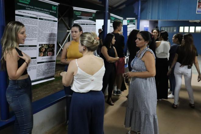 Imagem da Galeria da Notícia: II Conect FEF: Mostra de Banners destaca a diversidade de pesquisas e experiências acadêmicas