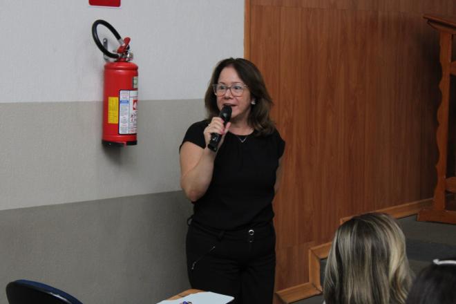 Imagem da Galeria da Notícia: Projeto OAB para Elas promove palestra sobre feminicídio na FEF