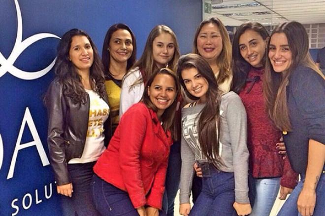 Imagem da Galeria da Notícia: Cursos de Estética e cosmética da FEF realiza visita técnica