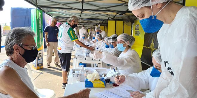 Imagem da Galeria da Notícia: ALUNOS DA FEF PARTICIPAM DO PROGRAMA SAÚDE NA ESTRADA